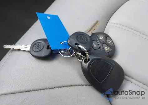 2011 Buick Lucerne Cxl z USA, uszkodzony, nr VIN 1G4HC5EM8BU147094